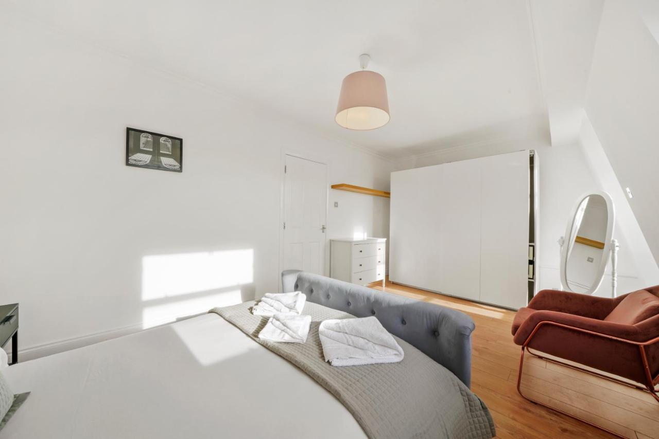 1 & 2 Bed Cosy Apartments Next To Earls Court Free Wifi ลอนดอน ภายนอก รูปภาพ