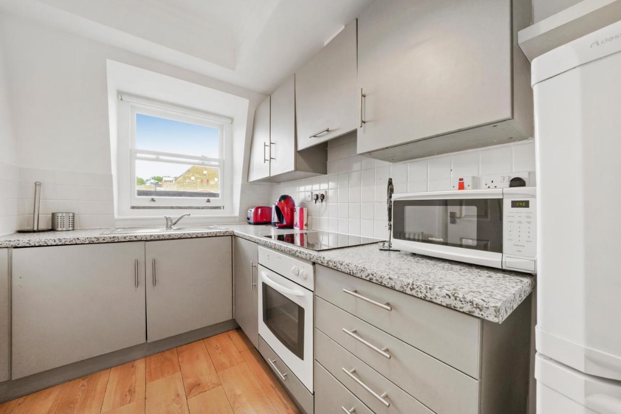 1 & 2 Bed Cosy Apartments Next To Earls Court Free Wifi ลอนดอน ภายนอก รูปภาพ